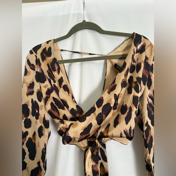 Silk leopard print wrap top - Picture 6 of 7